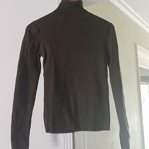 Turtle neck sweater